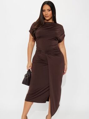 Fashion Nova Zavala Off Shoulder Midi Dress - Brown Size 1X (NWOT)